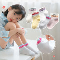 Factory de gros conception personnalisée Enfants Chaussettes pour enfants mignons 100% coton chaussettes de garçon blanc jacquard